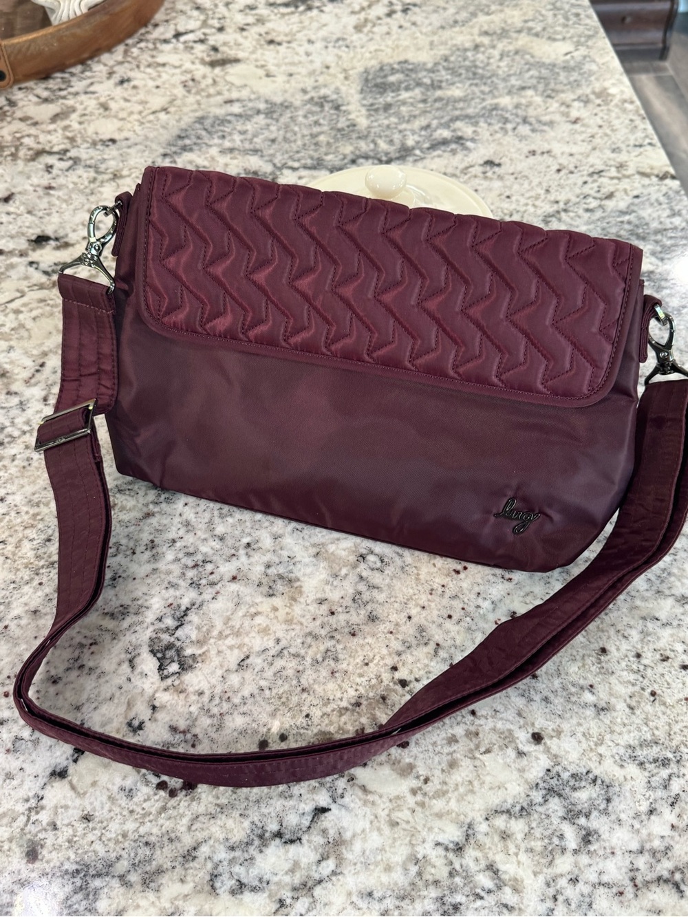 lug Soar Quilted Crossbody Bag in Burgundy